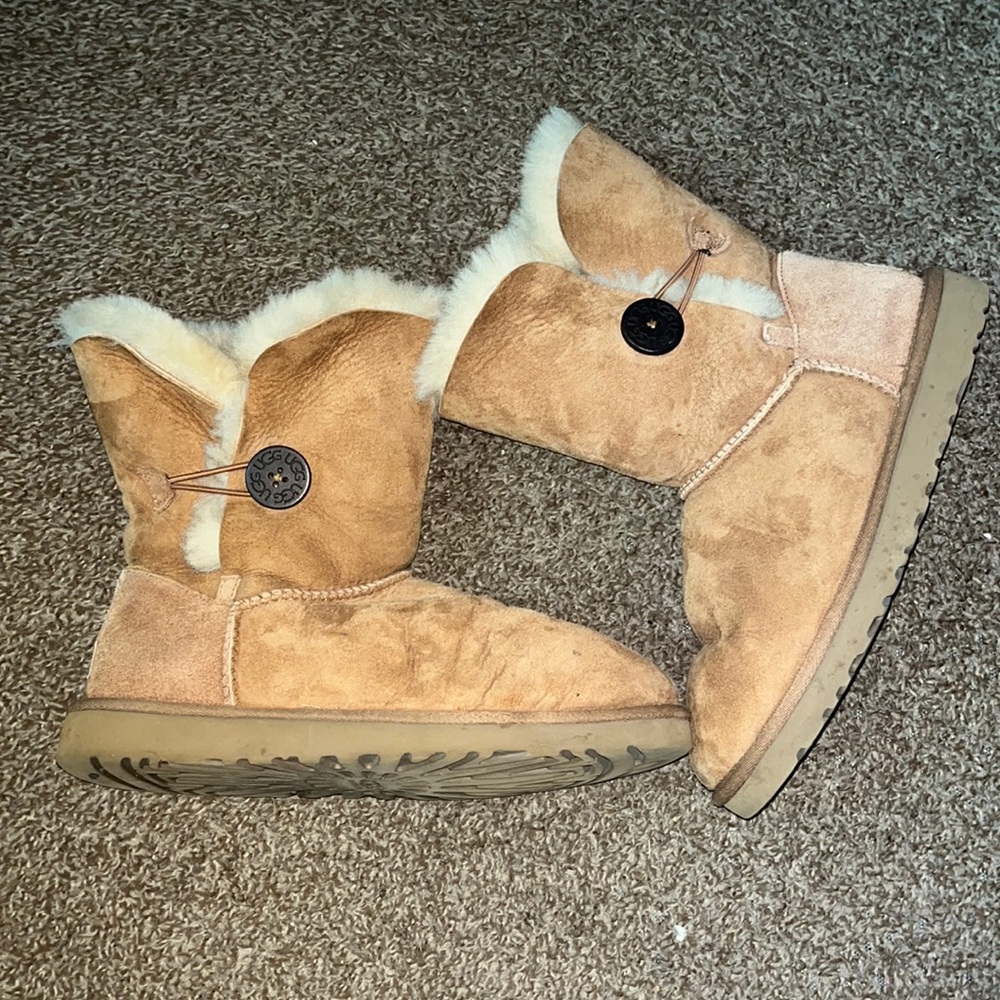 UGG Tan Winter Boots with Cream Fur